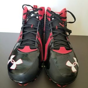 UnderArmour ClutchFit Spine Fierce Football Cleat